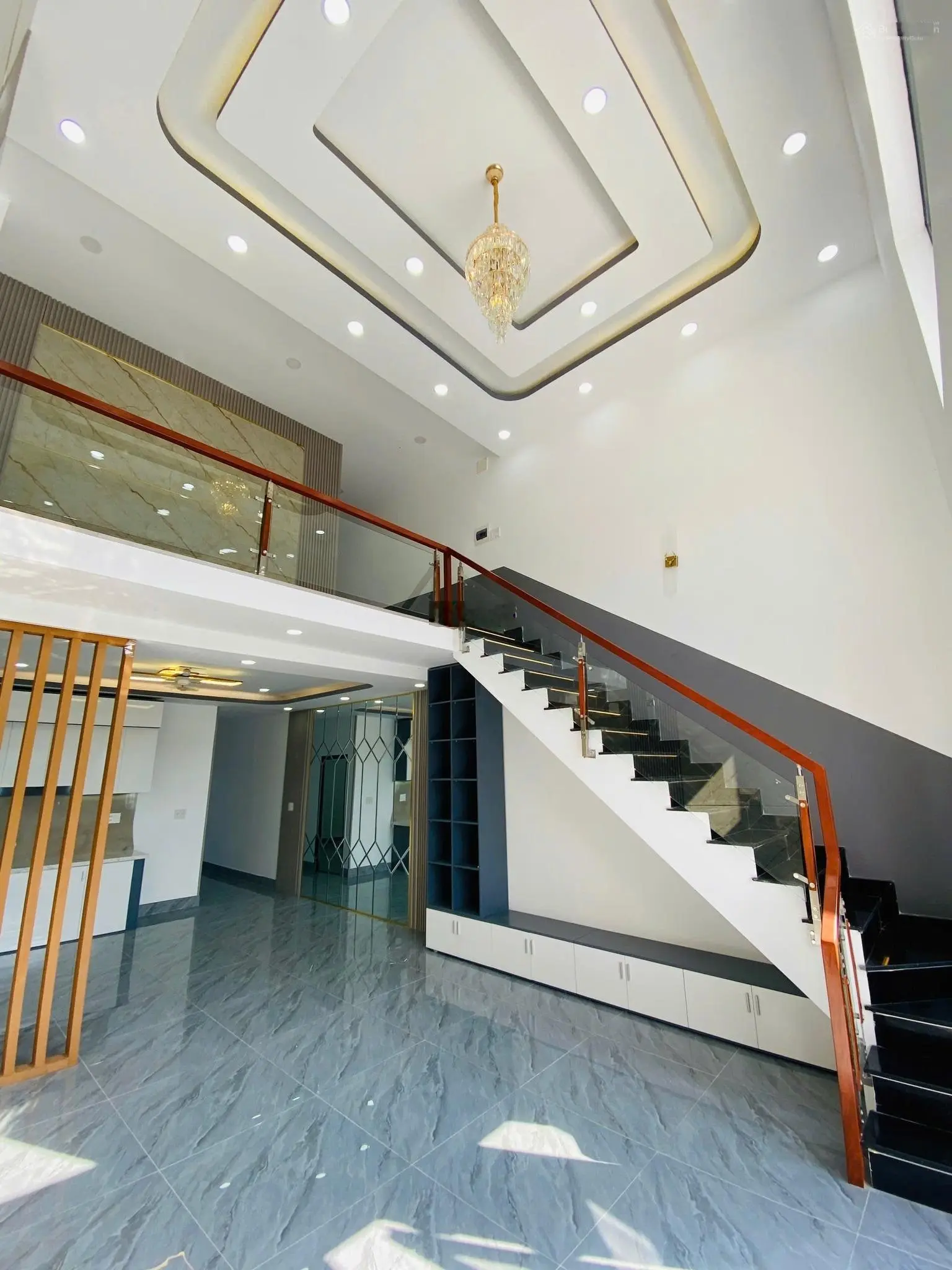 Nhà mới xây khu vực Đông Thạnh, full nội thất, DT ngang 5m, 3 phòng ngủ, đường xe 2 tấn thông (CT)