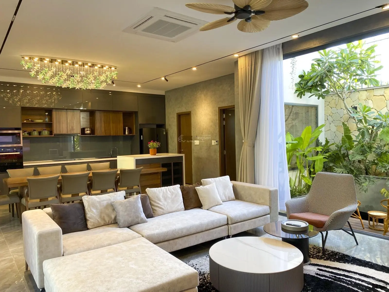 Bán nhà 3 tầng đường Dương Đình Nghệ, An Hải Bắc, Sơn Trà , Đà Nẵng 11 tỷ thương lượng
