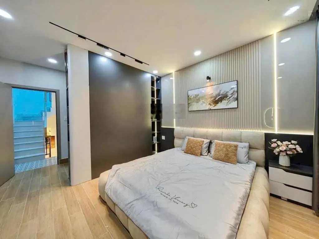 Nhà Đường Tô Ngọc Vân 3 Tầng Sổ Hồng Riêng HXH Thông Thoáng