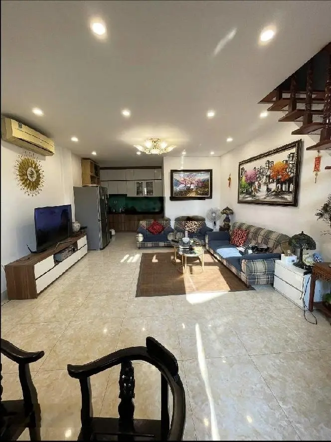 Nam Dư - Ô tô đỗ cửa - Gần trường, chợ