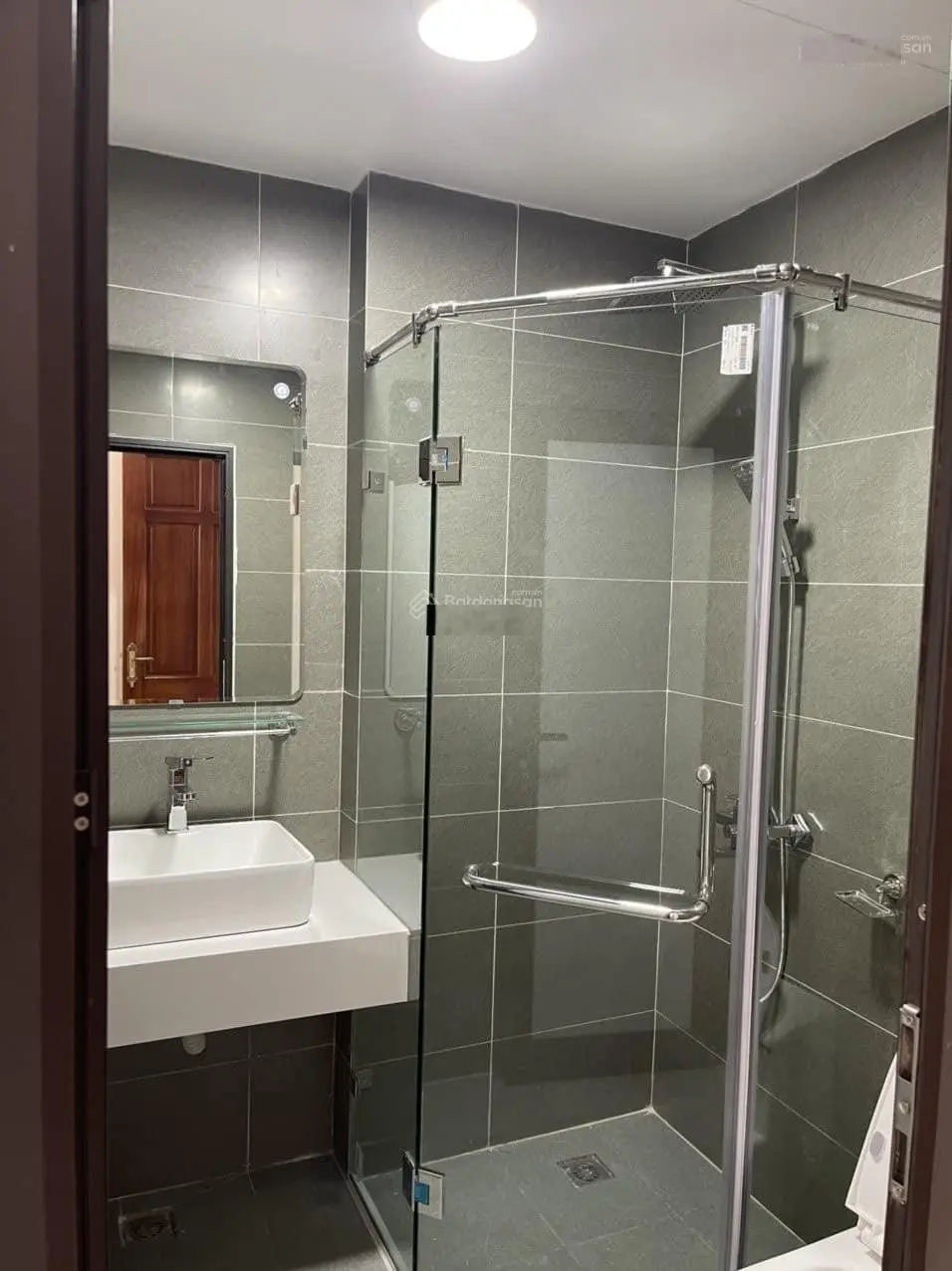 Bán nhà phố Vạn Phúc Liễu Giai lô góc 82m2 giá 31 tỷ