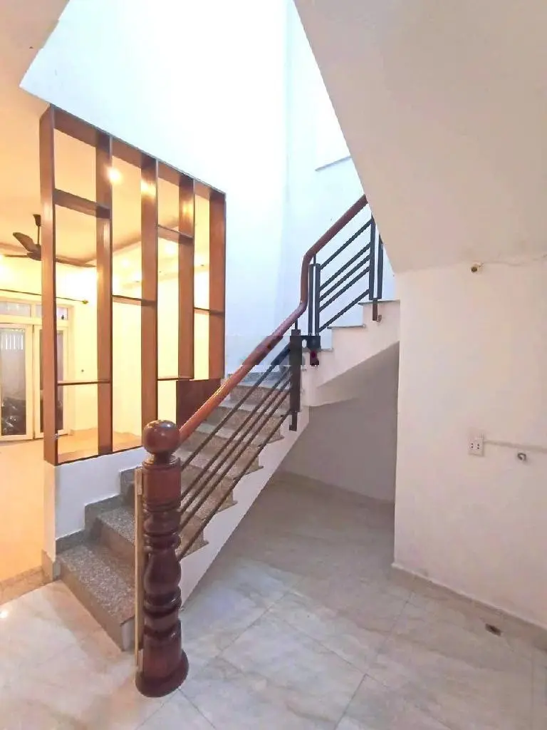 Nhà đẹp linh đông 4 x 15, gần phạm văn đồng, thủ đức, chỉ 4,x tỷ.