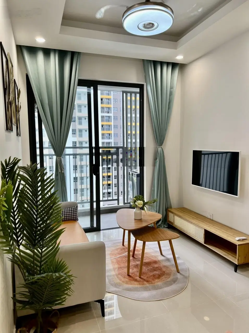 Bán gấp căn hộ Q7 Riverside view sông 1PN (53m2) giá 2.2tỷ, nhận nhà ngay. LH: 0911 850 ***
