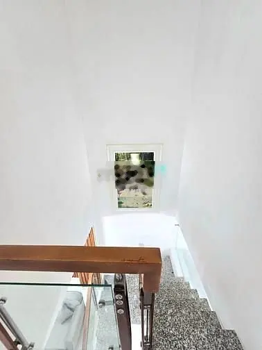 Nhà 1 lầu gần hẻm xe hơi gần chợ gần trường học