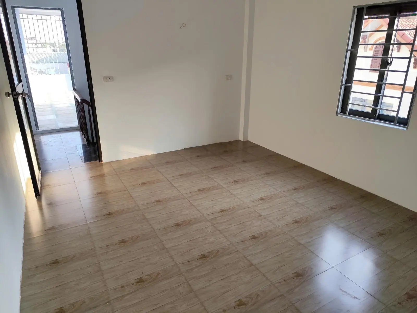 Nhà Yên Nghĩa cực rộng 50m2*4T 5 ngủ ngõ nông 15m ô tô thông giá 4.6 tỷ CTL Lh Mr Khanh 0978939931