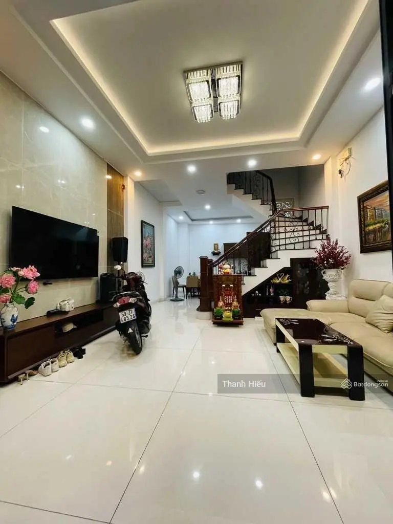 Bán nhà 60m2- 4tầng - sát MT đường Nguyễn Thị Thập P. Tân Phú Q7 - chỉ nhỉnh 8tỷ
