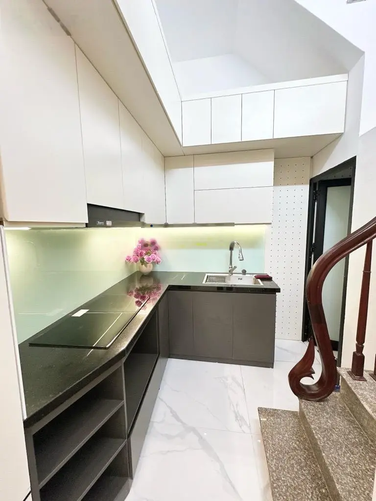 Bán nhà Khâm Thiên. Dt 25,6 m2, 4 tầng. Chào 5,25 tỷ có TL. Nói k vs tin ảo