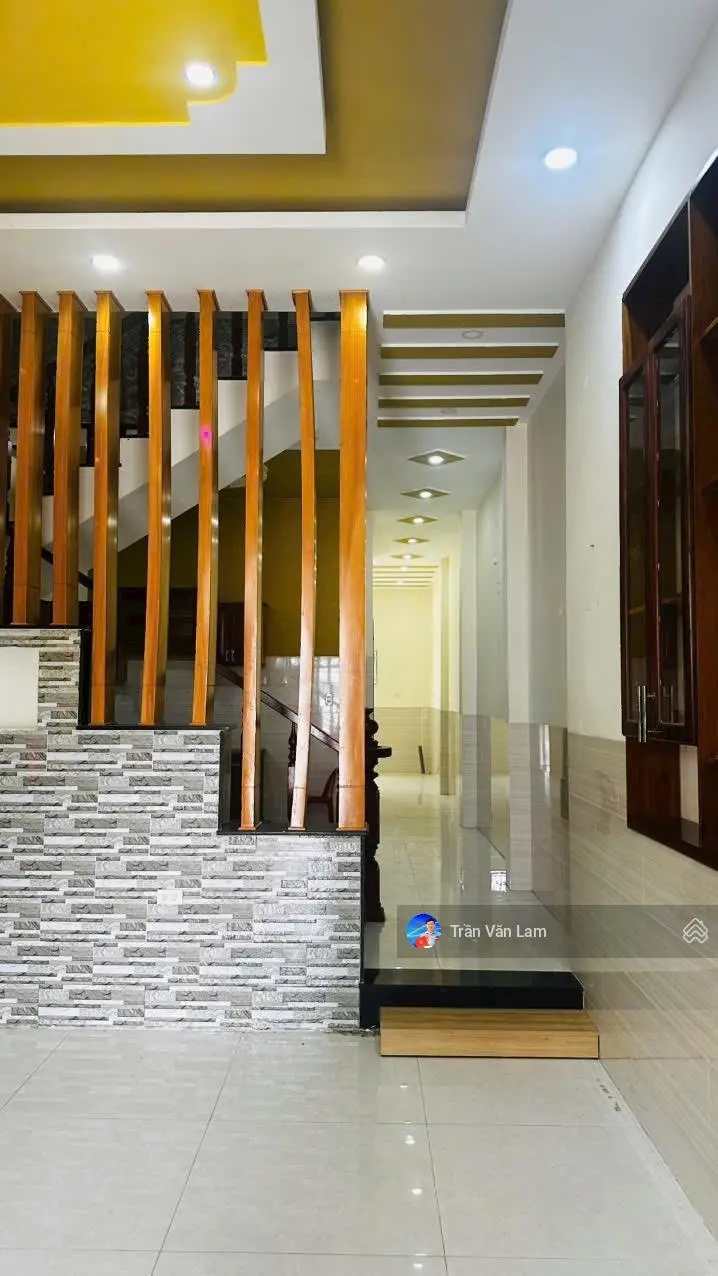 Nhà đẹp 2 tầng 2 mặt tiền Trần Khát Chân, Vĩnh Hòa, Nha Trang