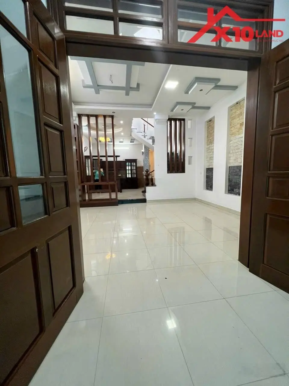 Bán nhà biệt thự ngay chợ 26, Tân Phong. 210m2 giá chỉ 5,3 tỷ