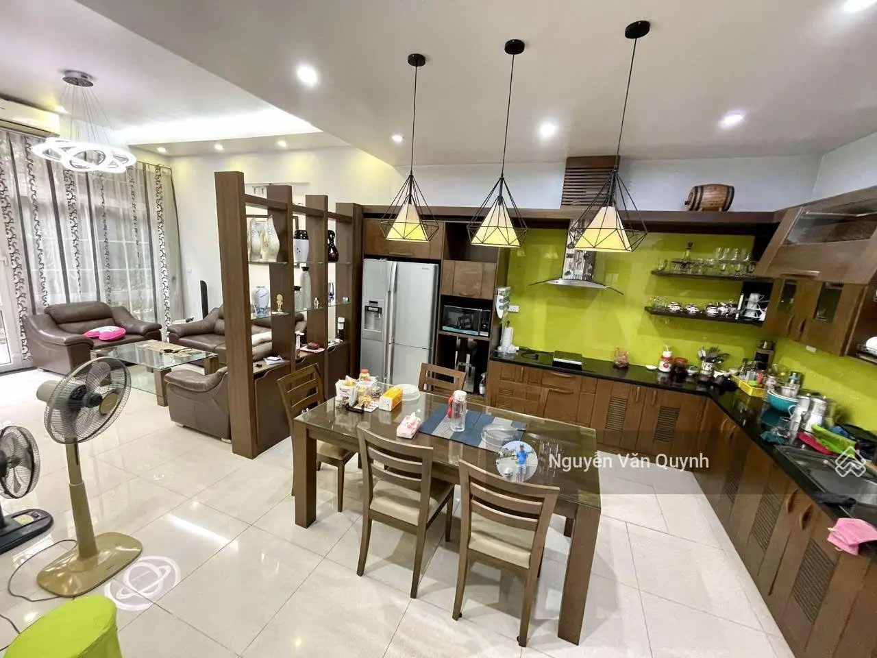 Chính chủ bán biệt thự Cầu Giấy 95m2 xây 4 tầng mt 8m full đồ, thang máy, gara ôtô 32 tỷ, sổ sẵn gd