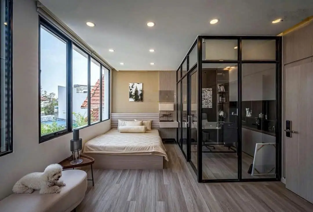 Bán Căn Nhà gần 500m2 SD 5 Tầng 115m2 (5.5x21) chỉ 26.2 tỷ TL. Full Nội Thất Cao Cấp, Thang máy.