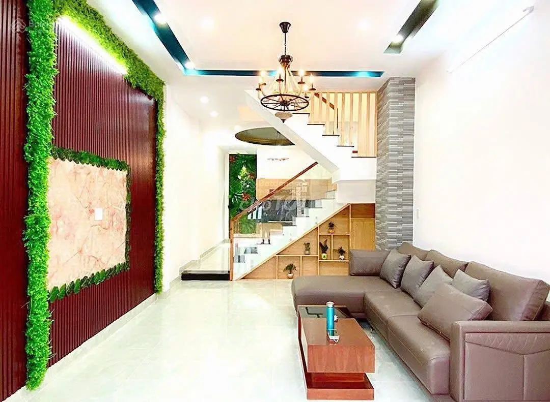 Bán nhà ngay KDC Cảng Phú Hữu DT 70m2 nằm ngay chợ Phố Đông SHR cách đường Nguyễn Thị Tư chỉ 70m