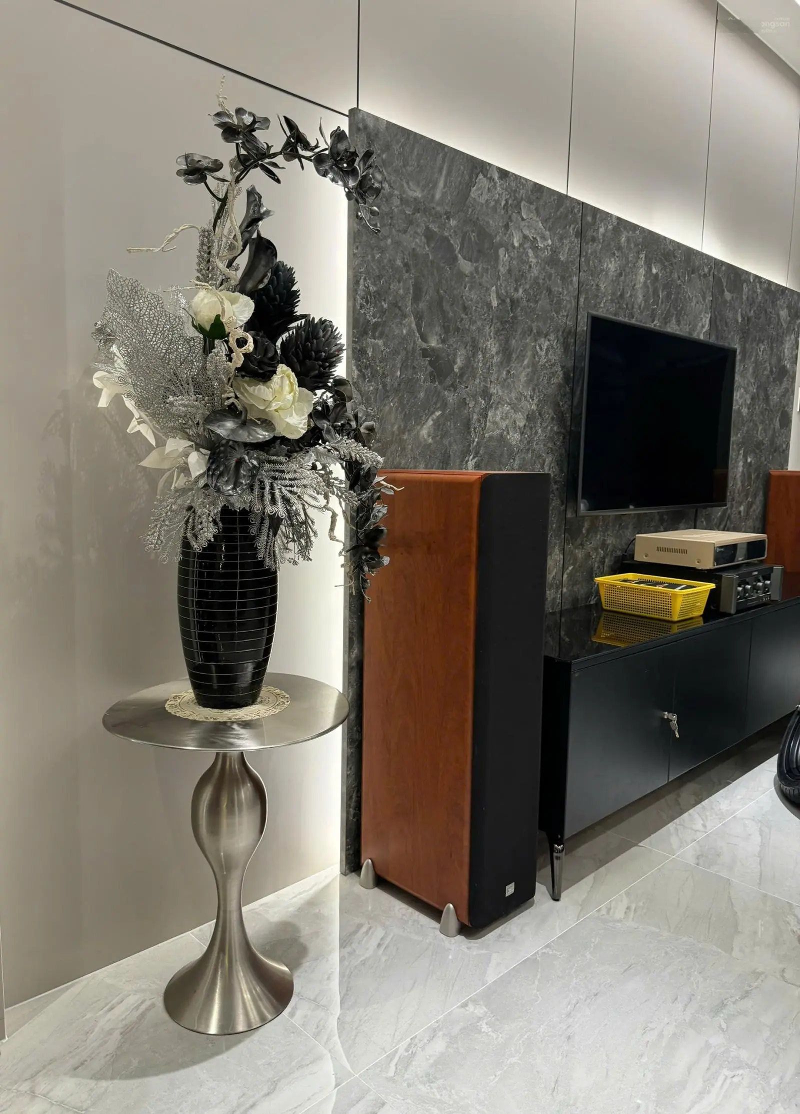Nhà mới đẹp đón tết 2025, Bàn Cờ, P3, Q3 75m2 4 tầng chỉ 17,9 tỷ còn Thương Thảo