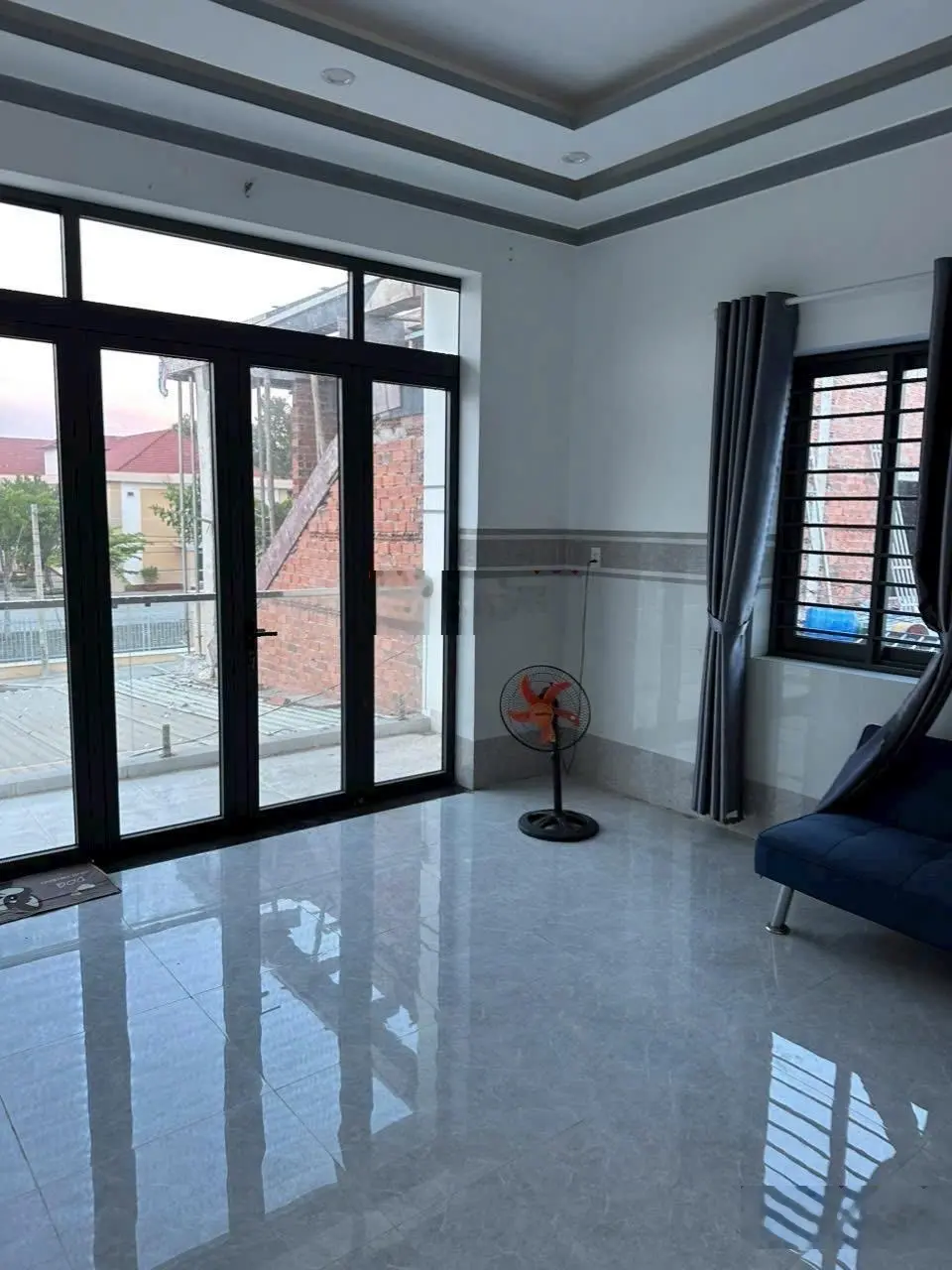 Chính chủ cần bán nhà và quán cf mặt tiền đường lớn lê đại hành Long tâm tp bà rịa DT: 13.6x19 12ty