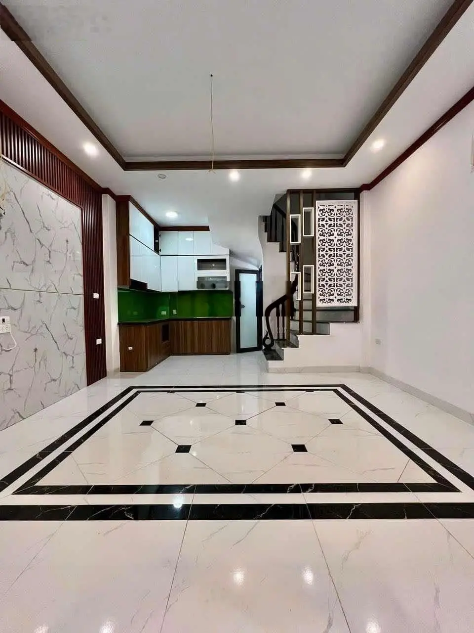 Bán nhà- đại mỗ- ngõ ô tô- 33 m 2- 5 tầng -mt 6m xây mới - ful nội thất- dân trí cao- tiện ích ngập