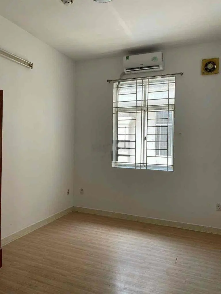 CHỦ CẦN BÁN GẤP CHUNG CƯ NHẤT LAN 1 A và B