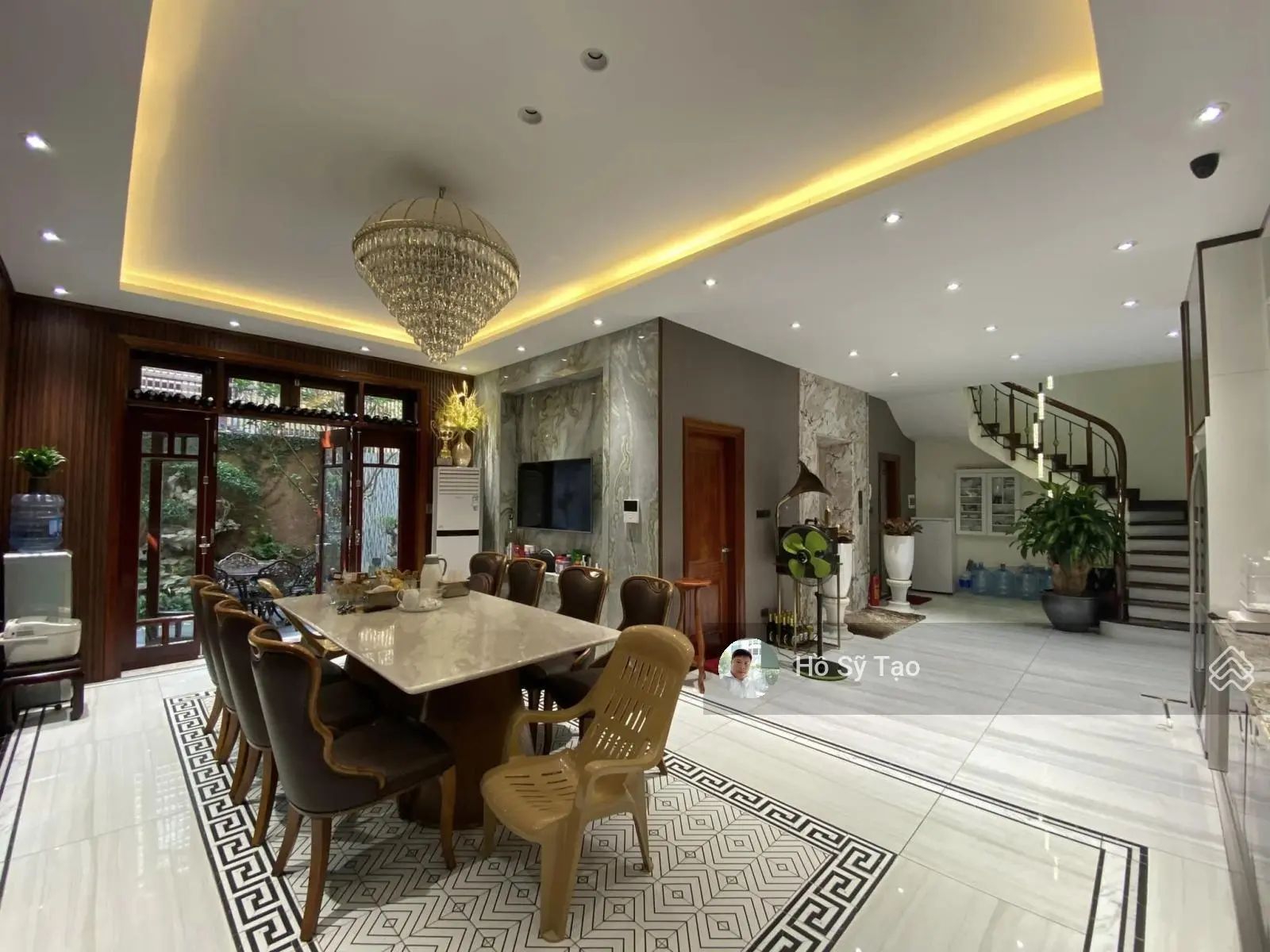 Bán biệt thự liền kề, lô góc 112,5m2, 8T, MT 7,26m đường Nguyễn Tuân-Thanh Xuân. Giá chào 42,6 tỷ