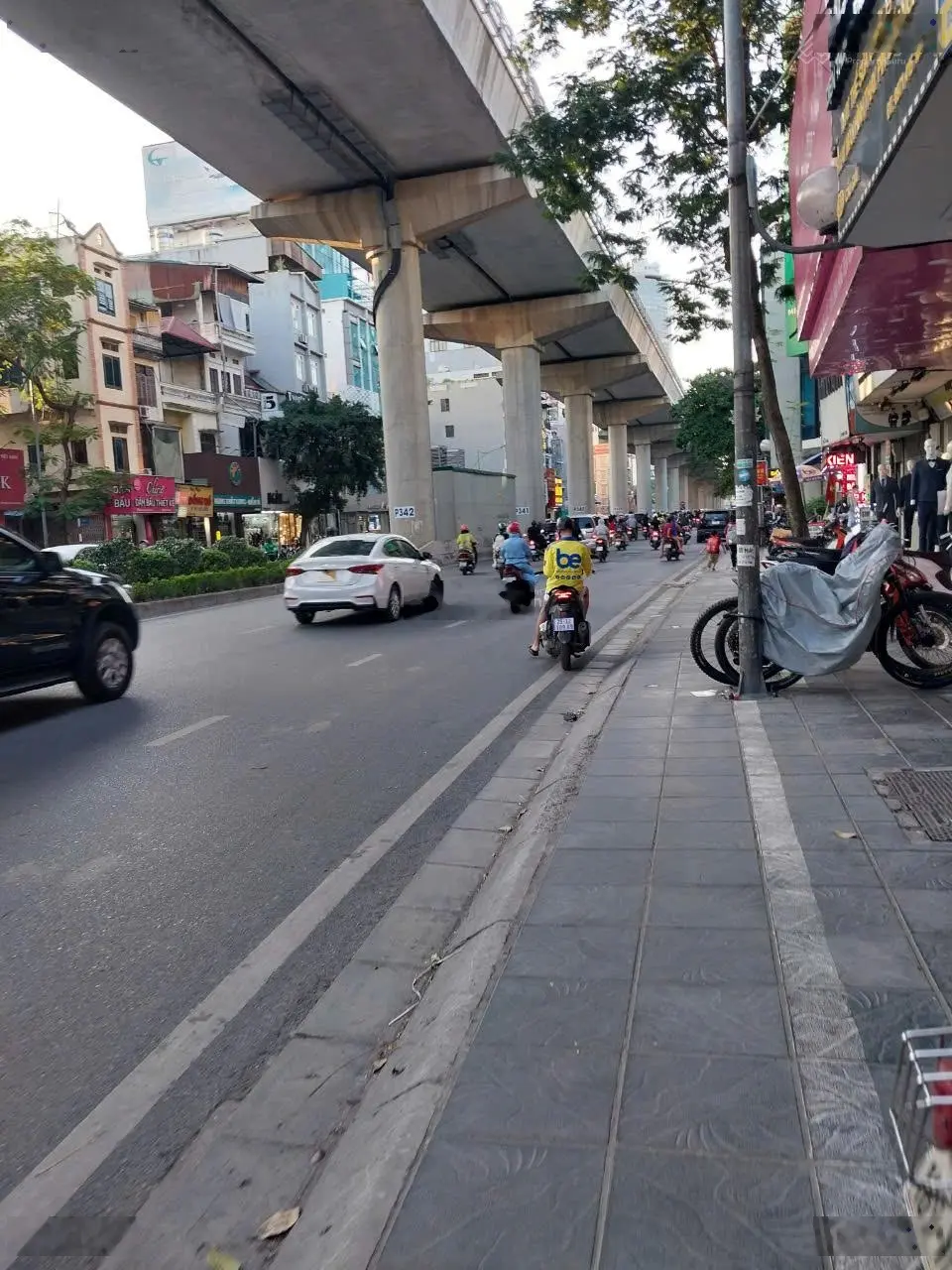 Bán nhà Mặt Phố Đường Cầu Giấy Giá chỉ Nhỉnh 11 tỷ