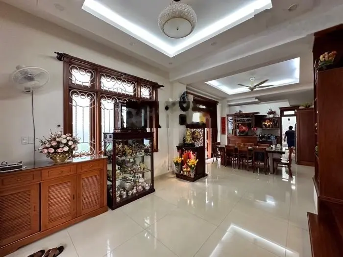Bán Biệt Thự An Phú Quận 2 - Giáp Lương Định Của - 10x20 - Hầm + 3 tầng - Giá 60 tỷ