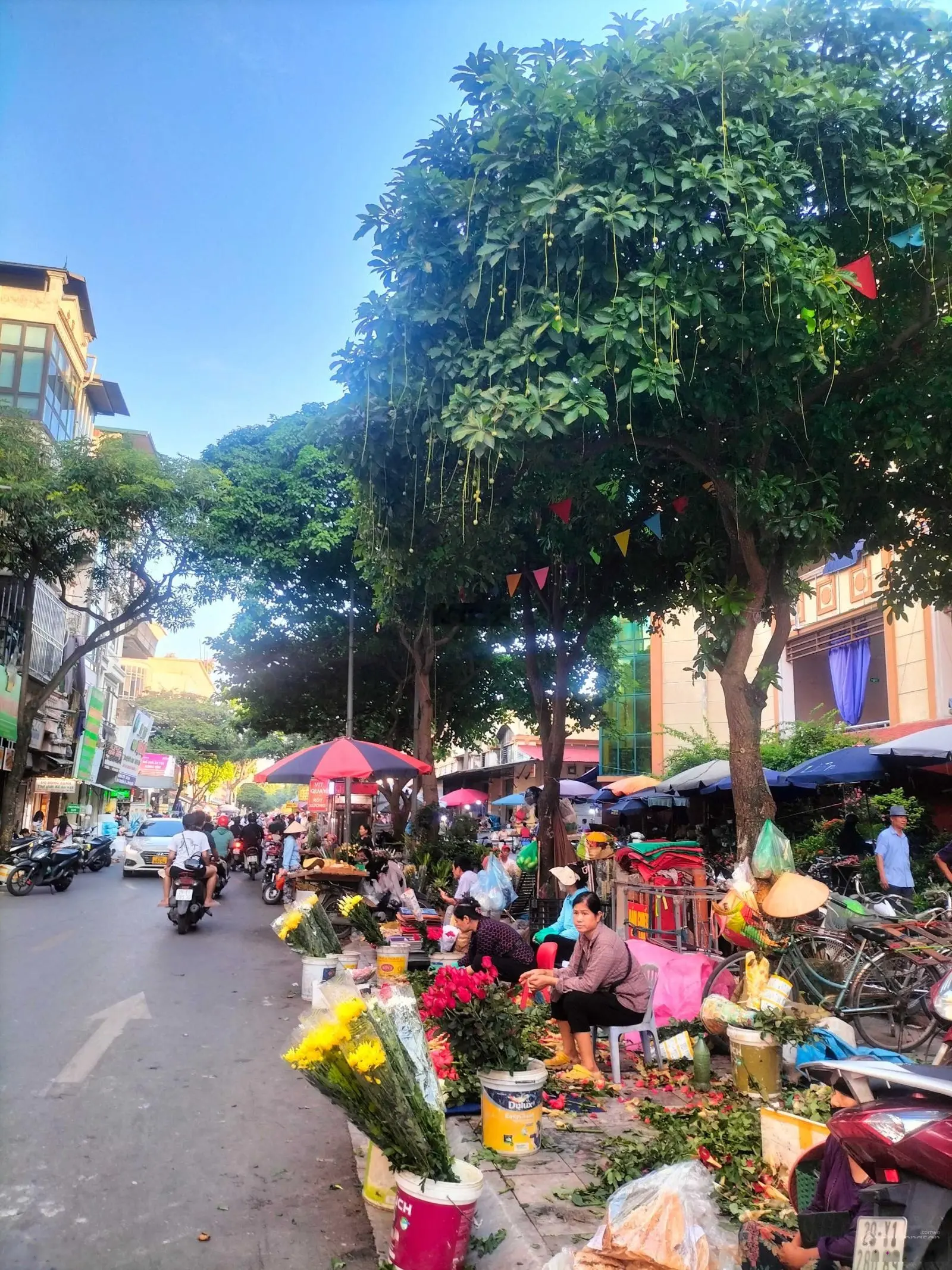 Siêu mẫu Ngô Quyền Hà Đông 35m 5 tầng giá 5.2tỷ, ô tô đỗ cửa, ngõ thông thoáng gần ô tô tránh.