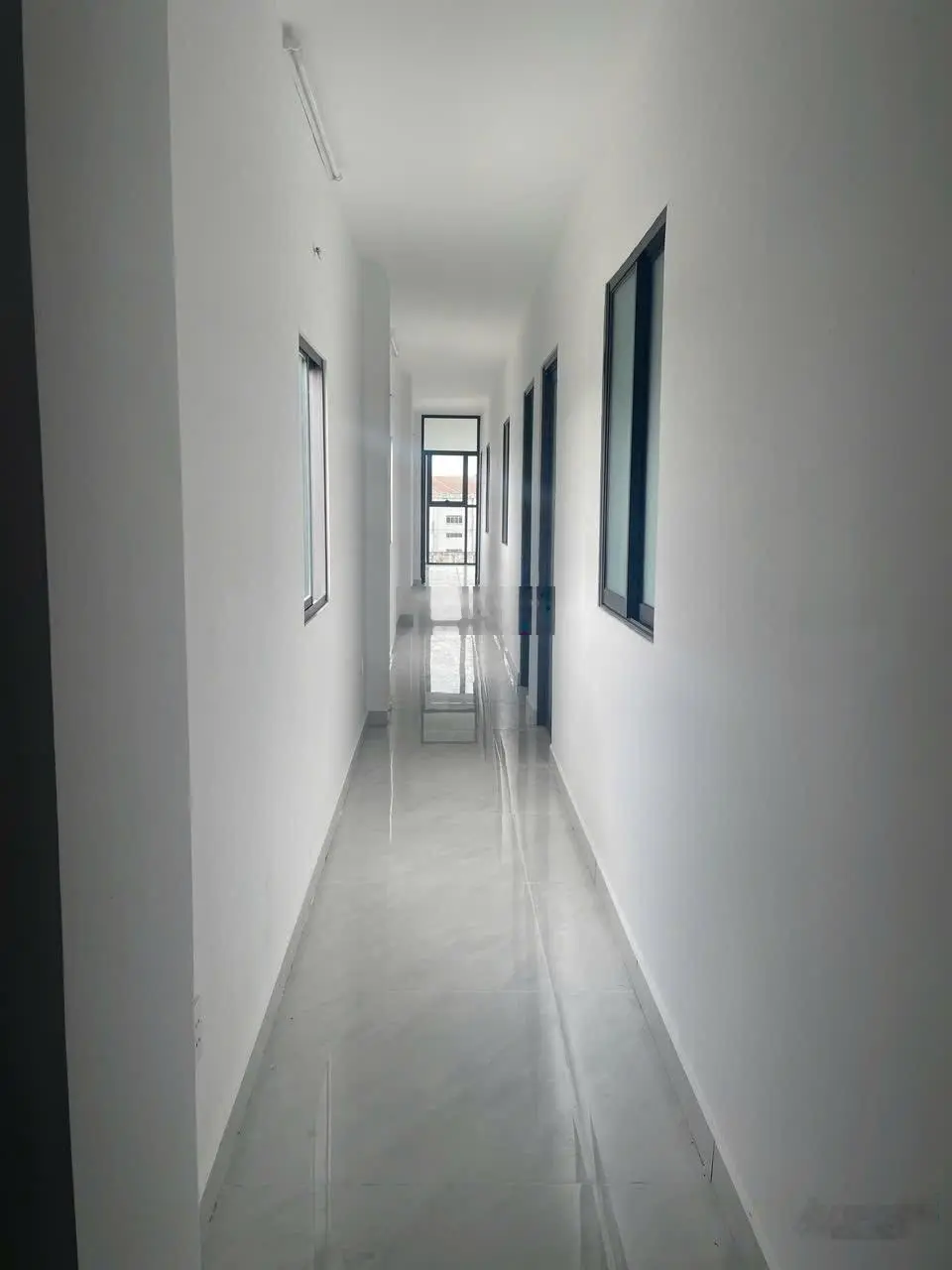 Chính chủ cần bán gấp nhà mặt tiền đường D1, KDC Việt Sing, Tp.Thuận An, Bình Dương,