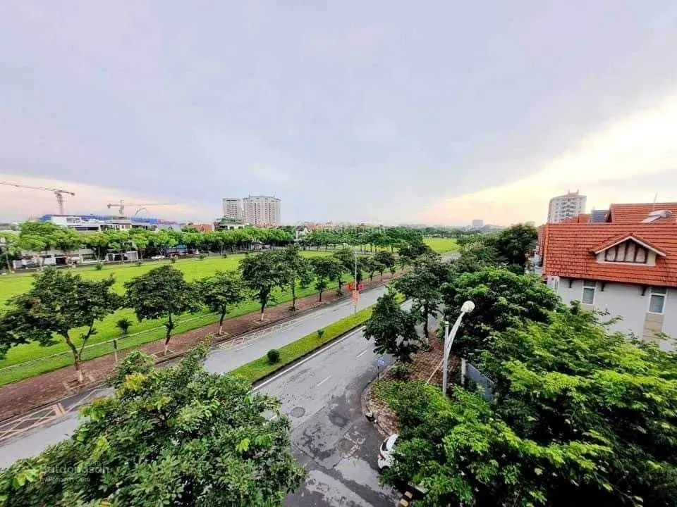 Biệt thự đơn lập mặt phố Lưu Khánh Đàm, lô góc bề thế đẳng cấp kinh doanh dT rộng 250m2 giá tốt