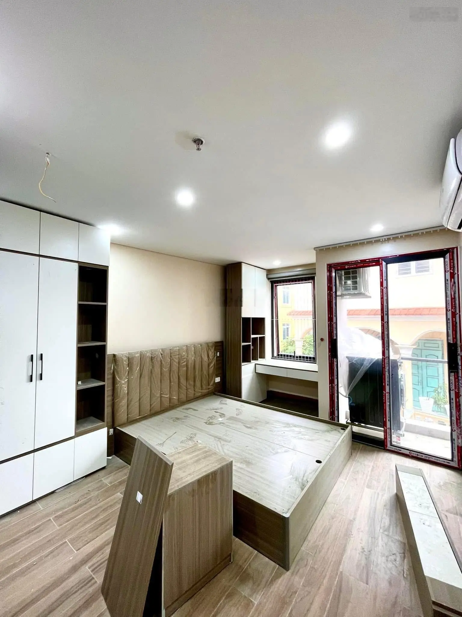 Đây rồi! Bán nhà Võng Thị 54m2 - 6 tầng thang máy - ngõ thông kinh doanh - gần phố - ô tô - 14.2 tỷ