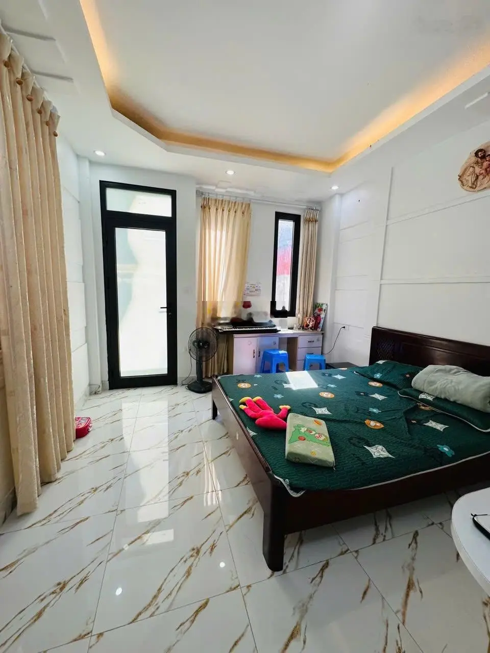 Có 102, nhỉnh 8 tỷ có nhà ô tô tránh, kinh doanh, view hồ, gần phố Phạm Văn Đồng 37m2 6 tầng.
