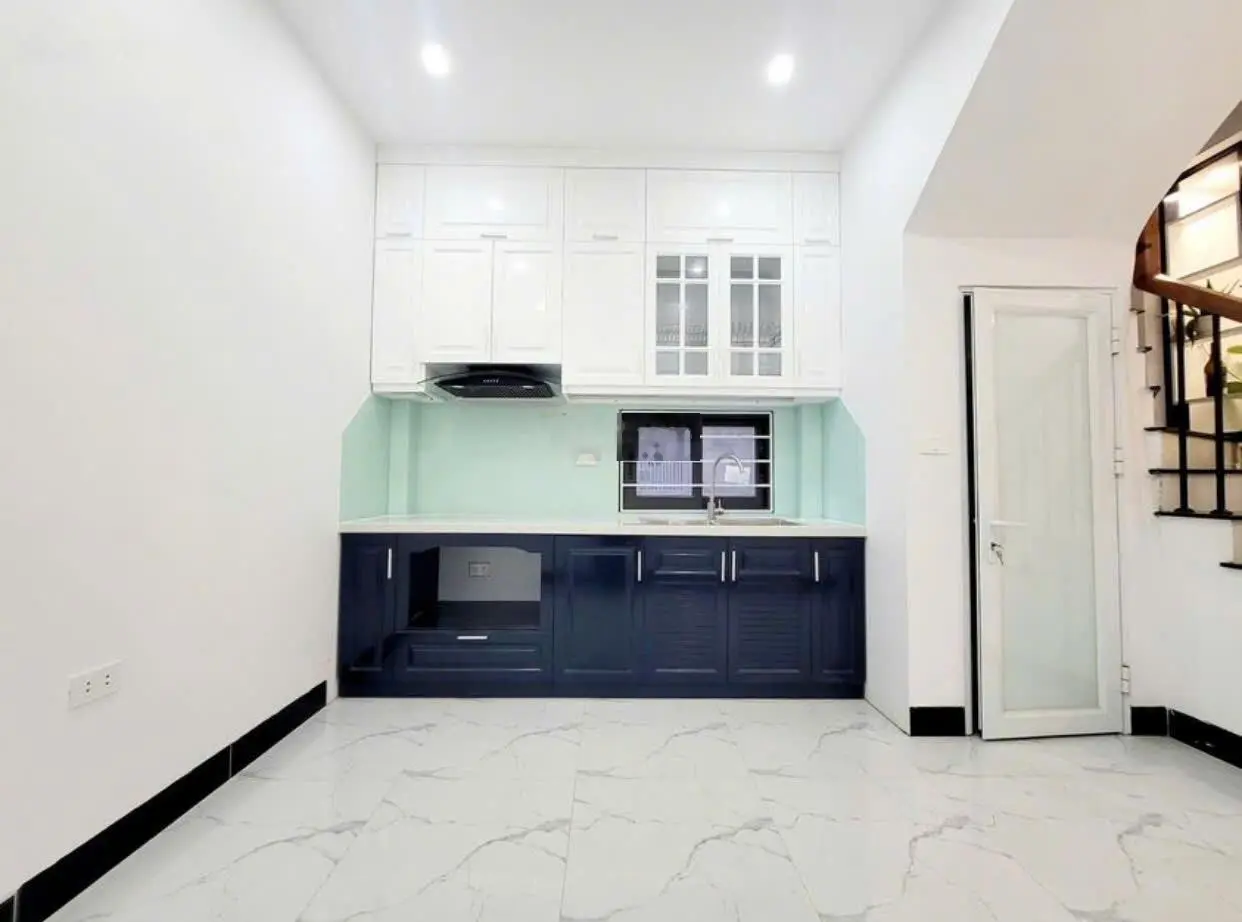 Căn nhà Đ.Phổ Quang, Tân Bình 48m2 SHR 4 phòng ngủ 3 phòng tắm công chứng về chỉ có 2,75 tỷ LH ngay