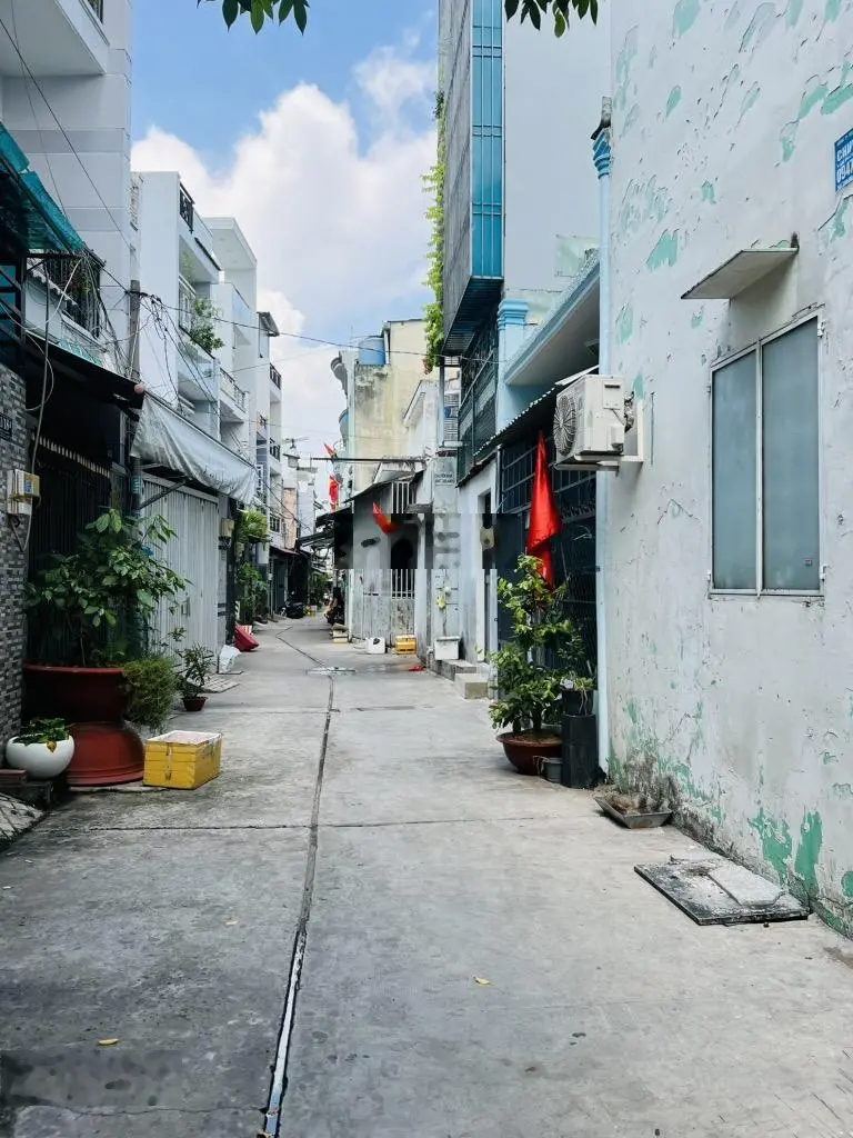 Nhà 2 mặt tiền hẻm xe hơi lê văn quới ( 76m2 2 tầng)