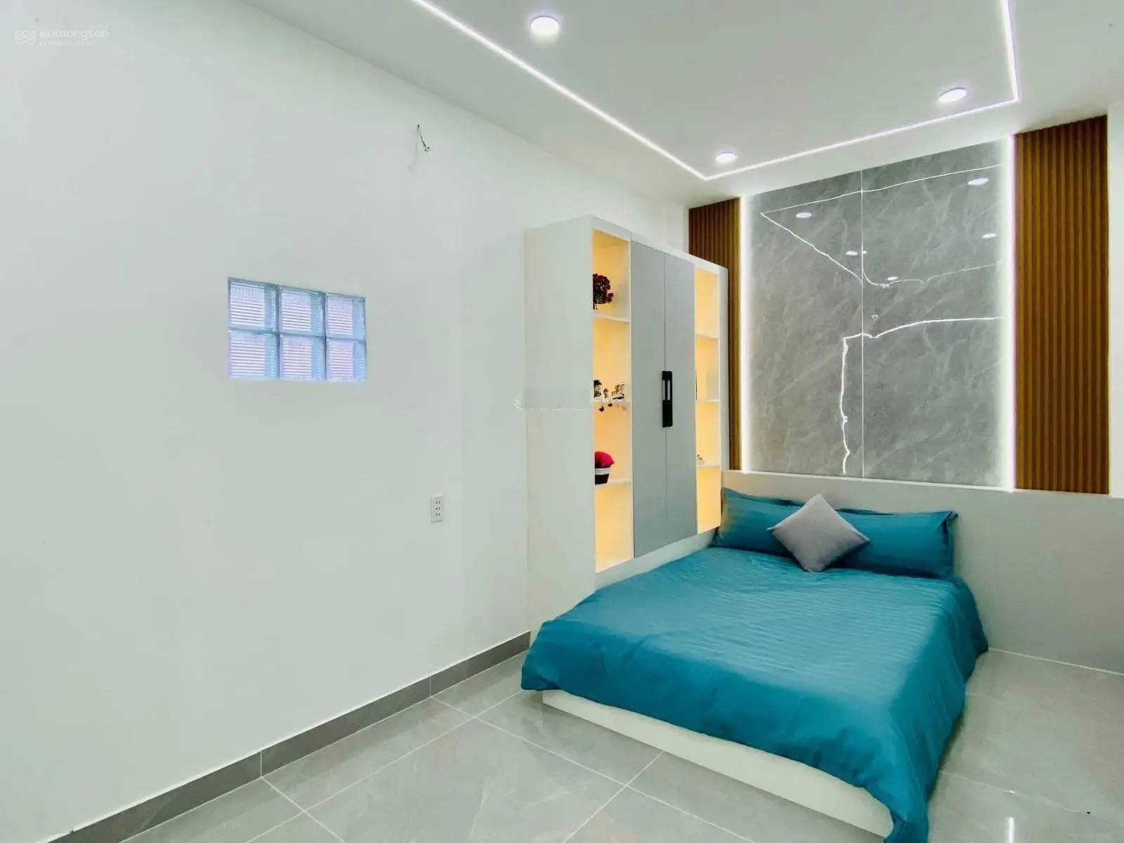 Chủ đi định cư bán gấp nhà Phạm Đình Toái - Q3, gần bệnh viện Da Liễu. 76m2 đang cho thuê 24 tr/th