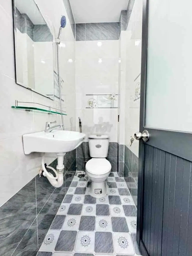 BÁN NHÀ LÊ VĂN QUỚI - ĐÚC BTCT - 30m2 - HXH THÔNG - MỚI XÂY CỰC ĐẸP