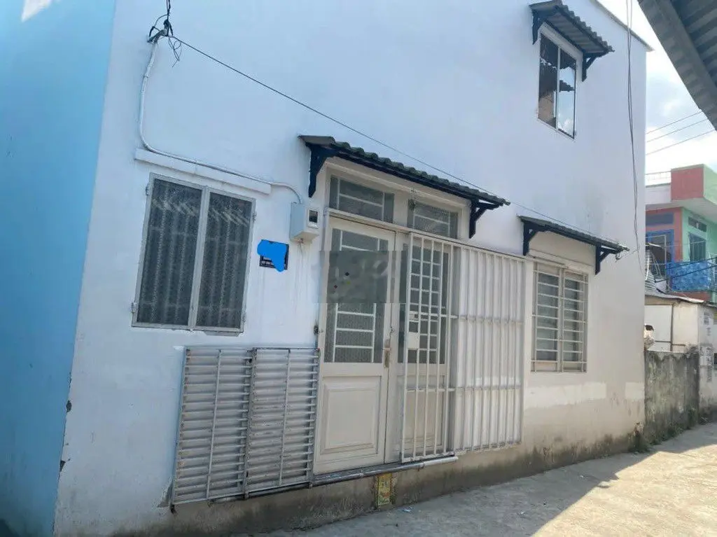 BÁN NHÀ 2 TẦNG , LÔ GÓC, ĐỐI DIỆN GIGAMAL, 44M, 3 TỶ.