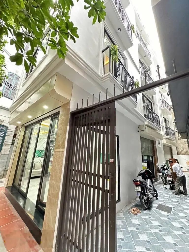Bán nhà bùi xương trạch lô góc 3 thoáng - mặt ngõ thông nội thất đẹp mới cứng kinh doanh cực tốt !!