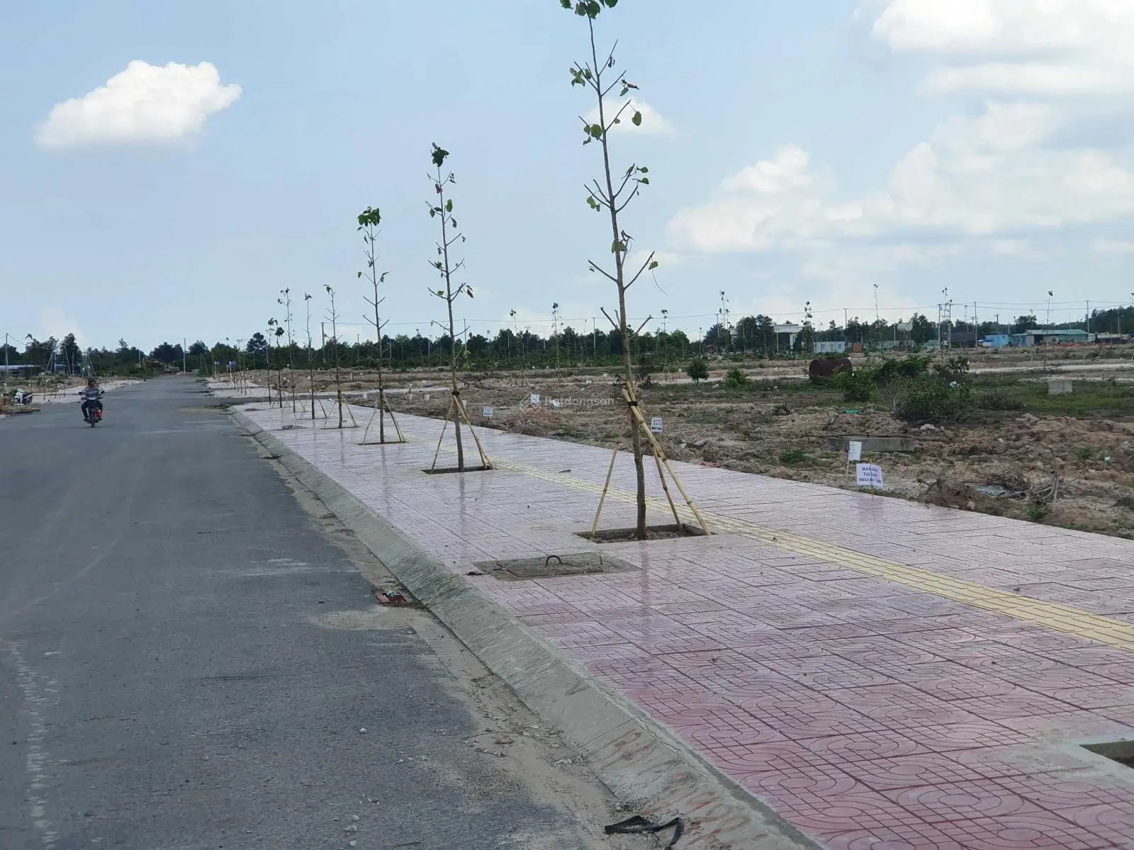 Chính chủ cần bán 1 nền Mega City 2 giá ngộp, nằm TTHC Nhơn Trạch MT 25C nối sân bay LH 0949 610 ***