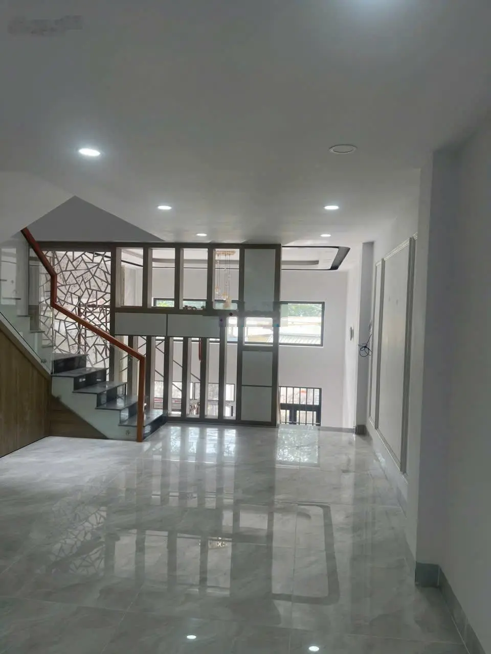 Chú bán gấp nhà chỉ 1ty6 nằm ngay tại đường Hoàng Phan Thái, Bình Chánh 72,5m2 SHR ra Quốc Lộ 1A