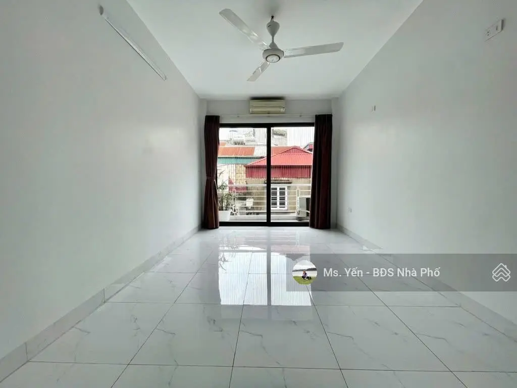 Bán nhà Lê Hồng Phong, 50m2, ô tô gần, 9 tỷ 2