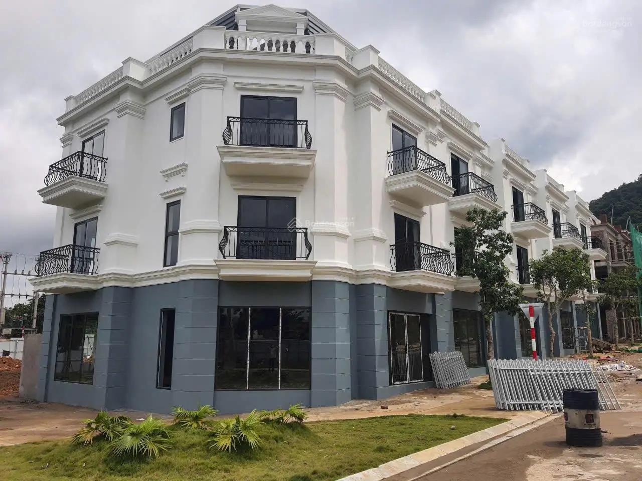 Bán BT Panacea Hill Mộc Châu, 4,1 tỷ, 90m2, 9PN, 10WC, 4 tầng, đẹp xuất sắc