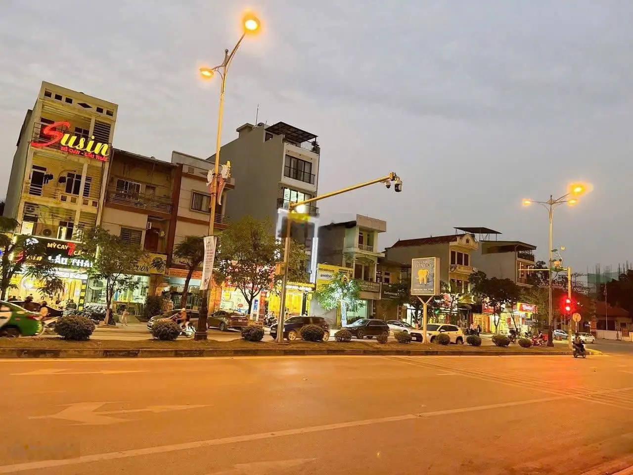 Bán nhà 3 tầng 95m2 đường nguyễn tất thành liên bảo đối diện trường nghề việt đức vị trí vàng