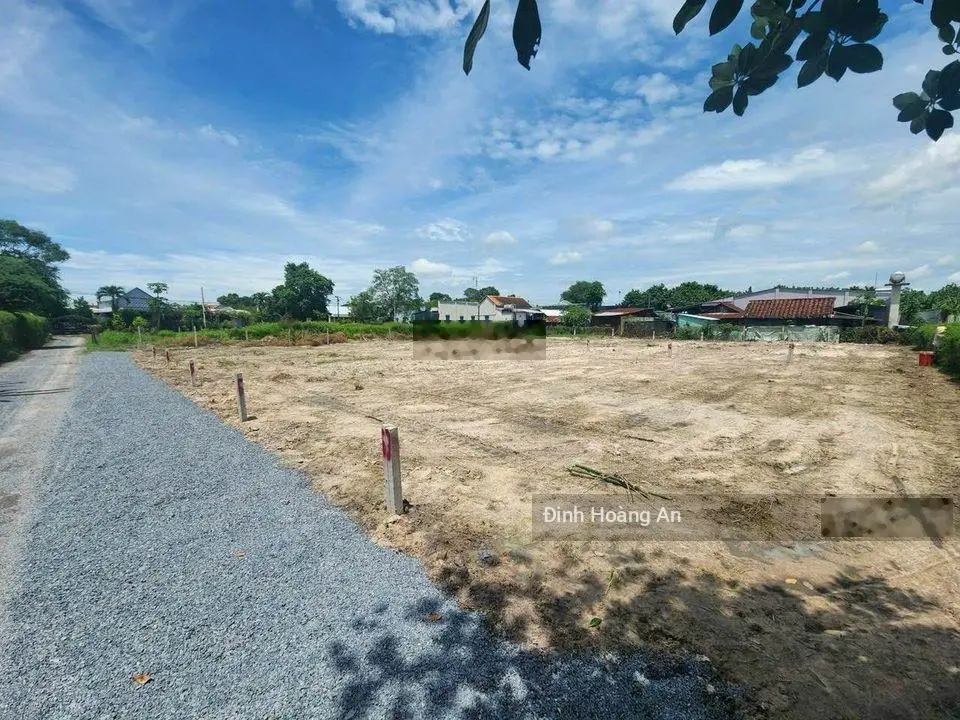 Cần bán gấp đất ngay chợ Bình Chánh, Đ. Tập Đoàn 8, xã Bình Chánh, 100m2, SHR, full thổ cư