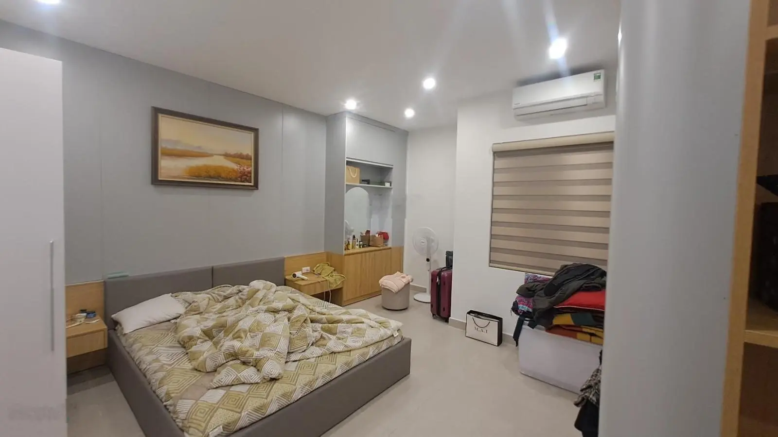 Người quen gửi bán nhà phố võng thị / trích sài diện tích 83m2 6 tầng thang máy đẹp. 077328.1235
