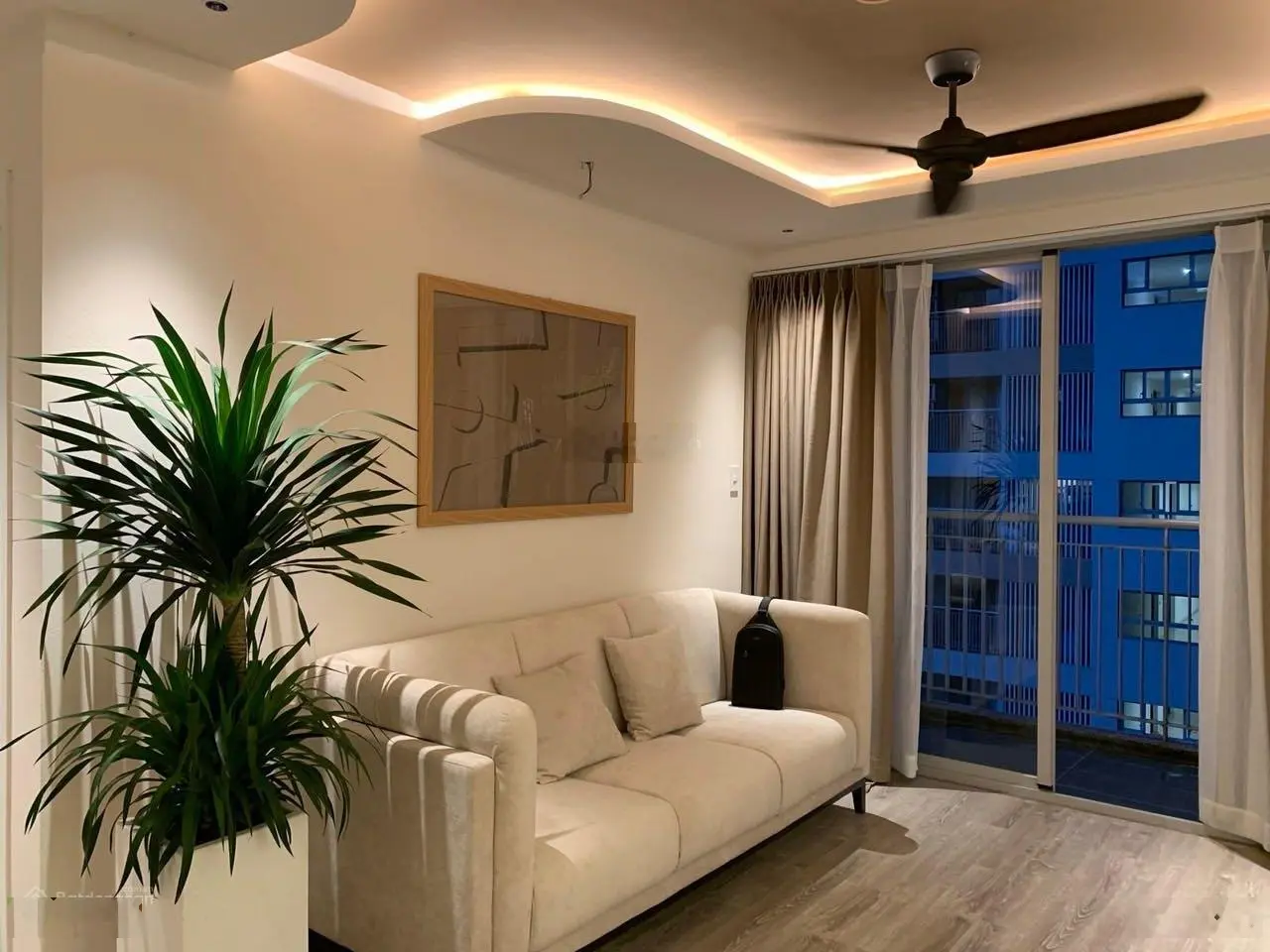 CHUYÊN GIỎ HÀNG CH 3PN SCENNIC VALLEY 1. HÌNH THẬT GIÁ THẬT. A/C LIÊN HỆ XEM NHÀ: 0903 827 *** EM HOÀ