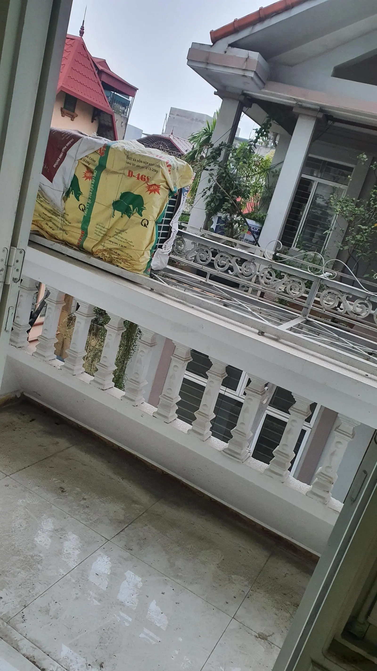 Chính Chủ Bán Nhà Phân Lô Ô Tô Số 19B Ngõ 175/42 Lạc Long Quân: 50m2, 6 Tầng, Thang Máy, 11.5 tỷ