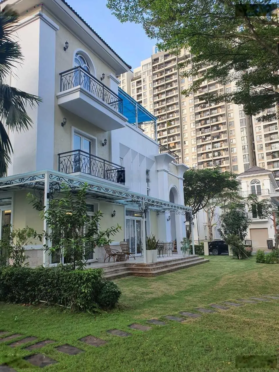 Căn biệt thự góc view sông, bên cạnh công viên rộng. Biệt thự VIP nhất Khang Điền