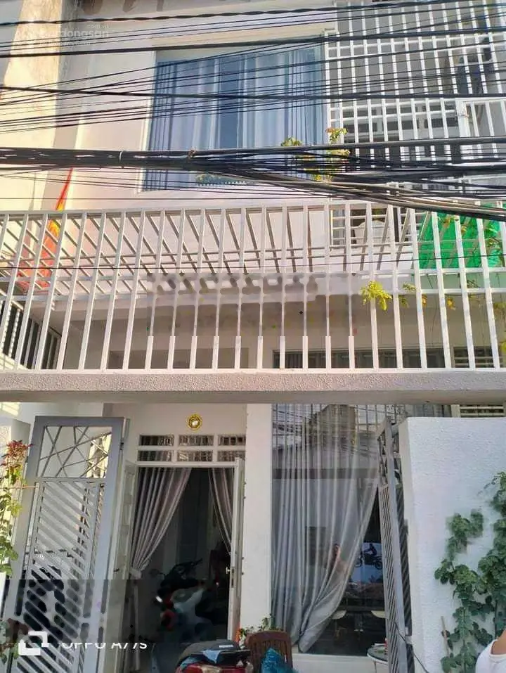 Chuyển công tác cần bán nhà gần biển