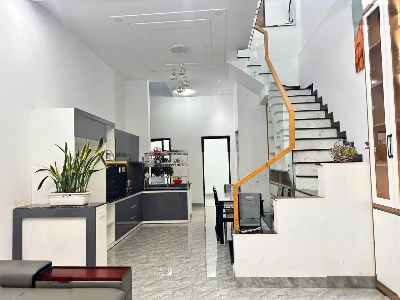 Nhà 1 mê cuối Y Moal rẻ phải khu Thành Đồng