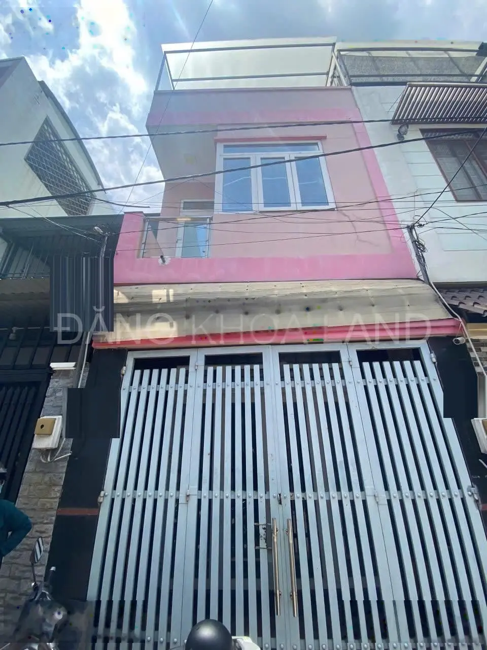 Hàng Hiếm- nhà hướng Đông Nam gần Đại Học ngân hàng, hẻm xe hơi giá chỉ 6ty5