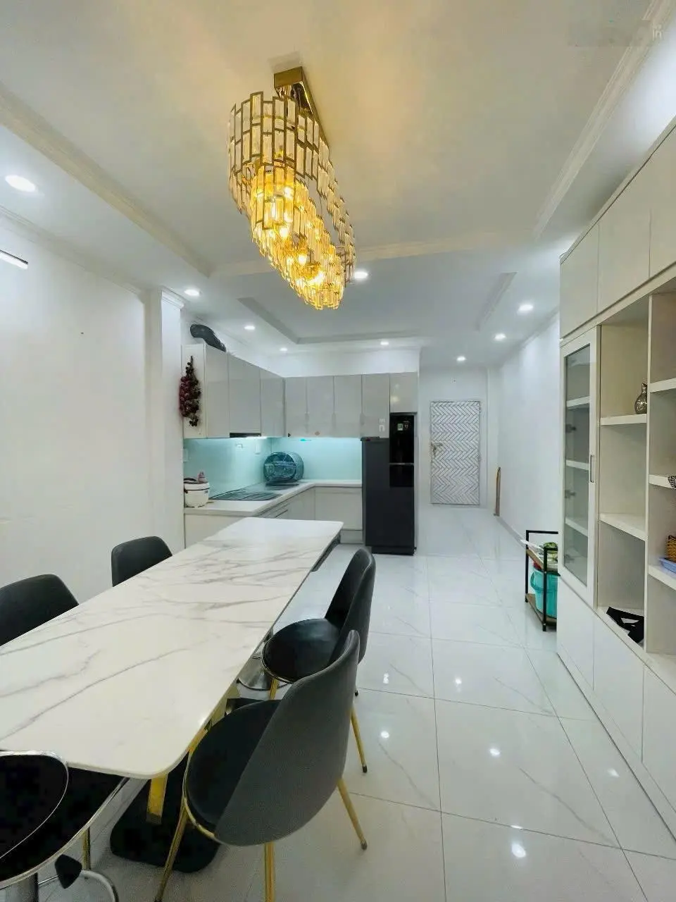 Siêu rẻ! Bán nhà quận 2 cách Trần Não 300m (61m2) giá chỉ 12tỷ500