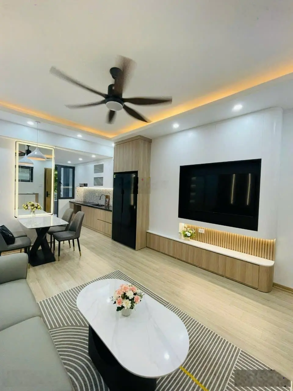Bán gấp căn 75m2- 3 ngủ & 2 vệ sinh N04 Bán Đảo Linh Đàm Hoàng Mai. Lh: 0966 455 *** em Thuỷ