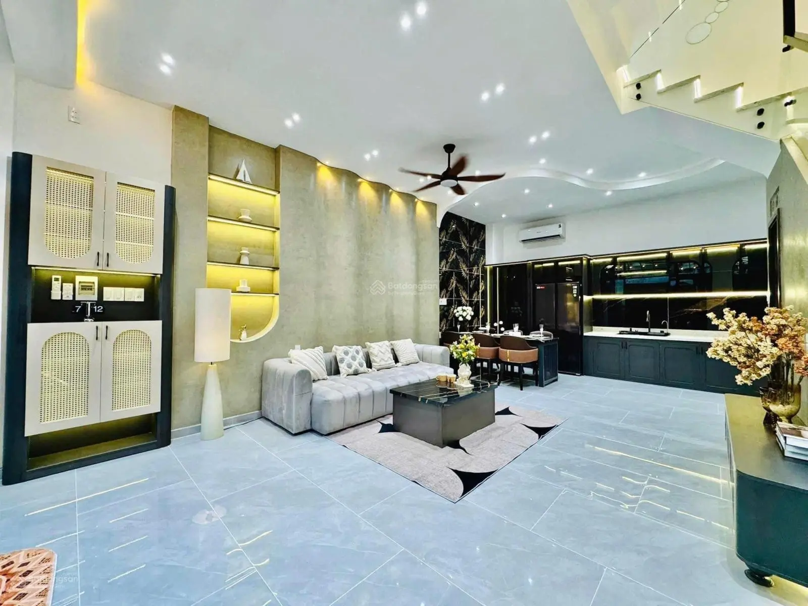 Bán nhà Trần Hữu Trang,p11, Phú Nhuận. Dt 49,45m2. Giá 2,5 tỷ. SHR, pháp lí chuẩn
